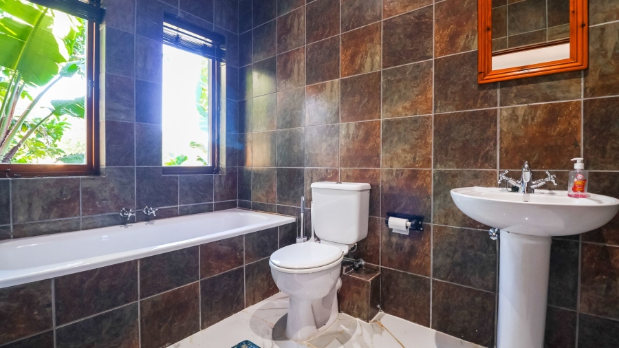 To Let 7 Bedroom Property for Rent in Old Place Western Cape